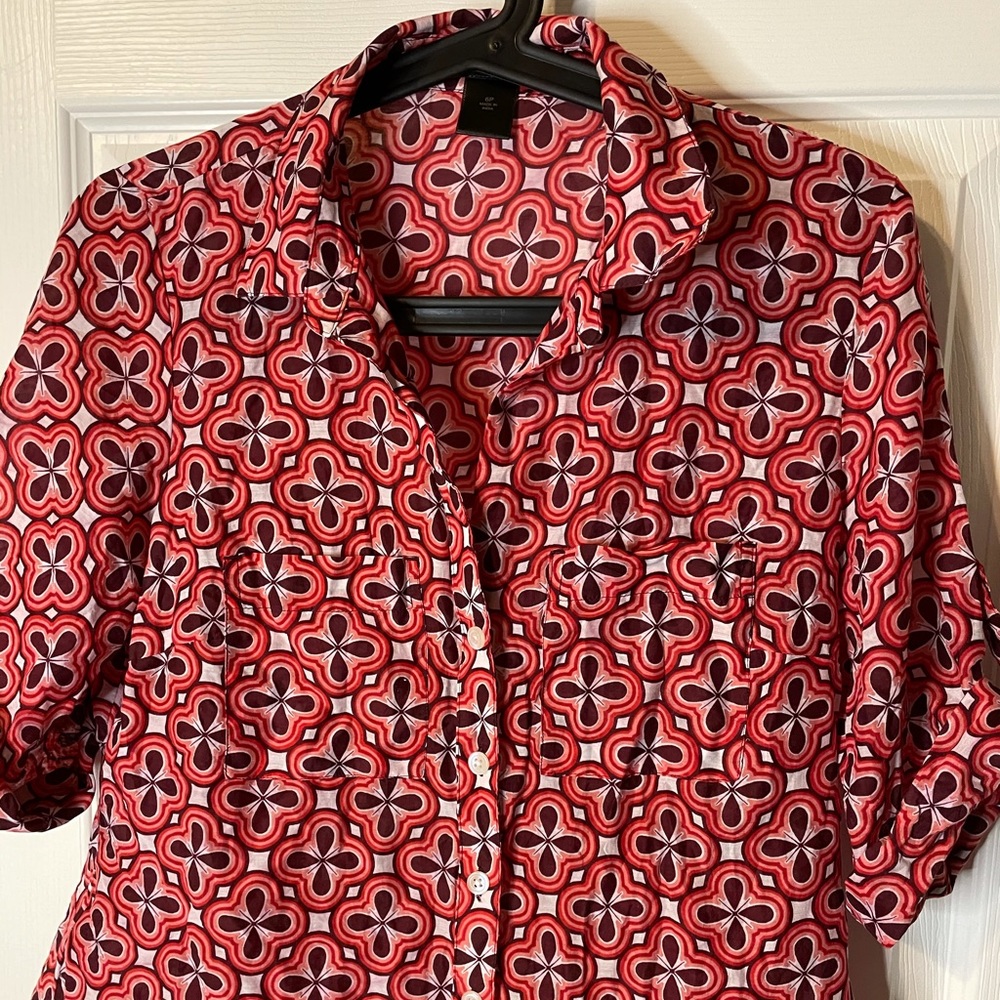 Ann Taylor geometric button down blouse sz 6 P